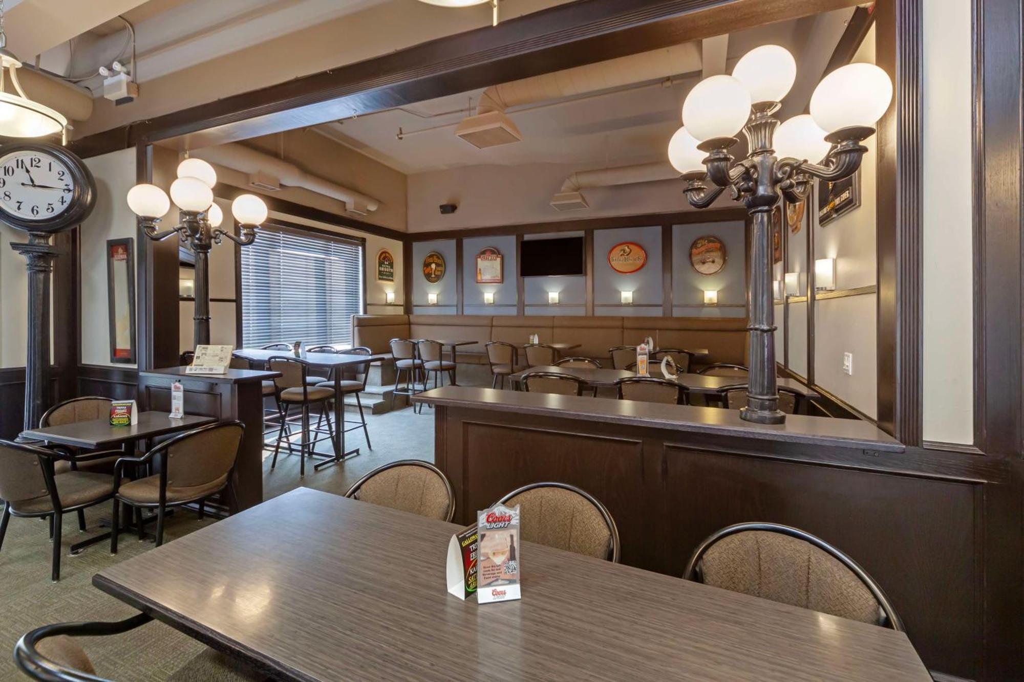 Best Western High Road Inn Edson Buitenkant foto