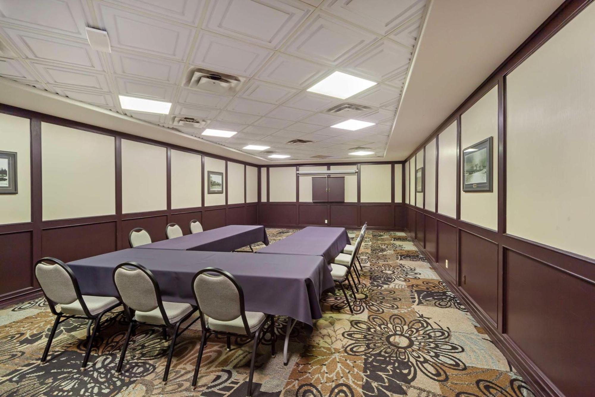 Best Western High Road Inn Edson Buitenkant foto